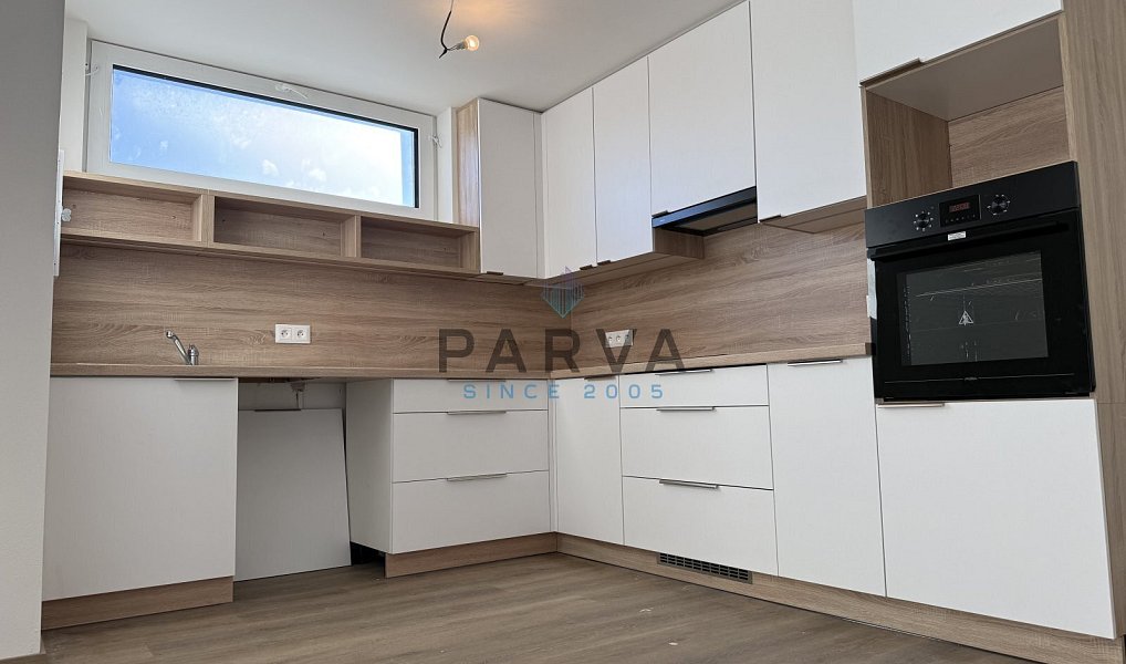 Pronájem bytu 3+kk 86 m², Dobřany – náhled fotky 3