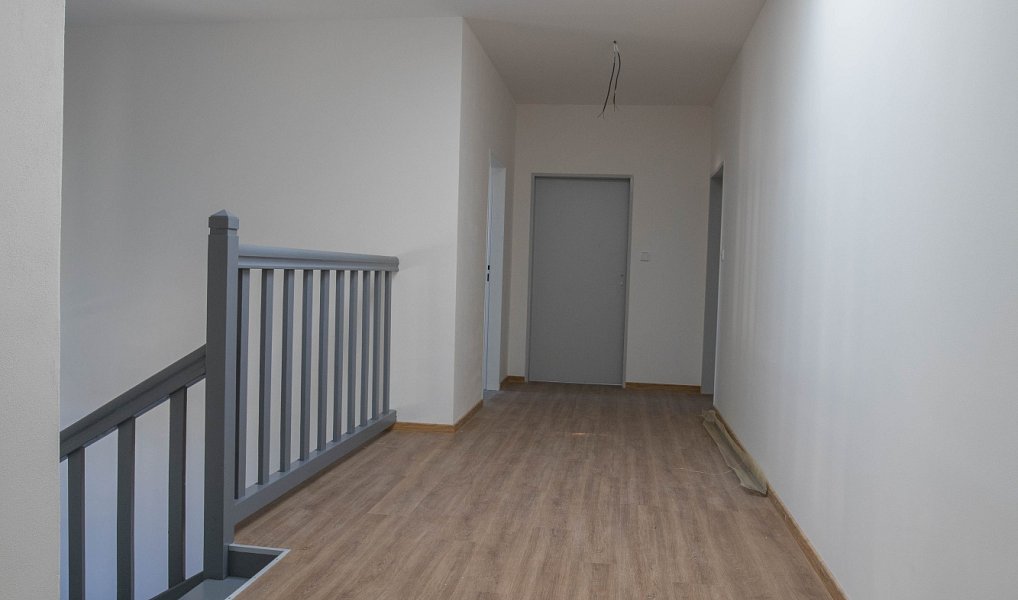 Pronájem bytu 1+kk 63 m², Říčany – náhled fotky 31