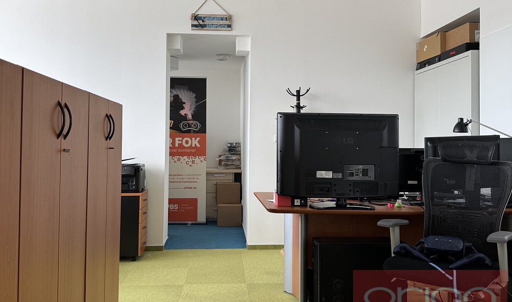 Pronájem kanceláře 303 m², Praha – náhled fotky 2