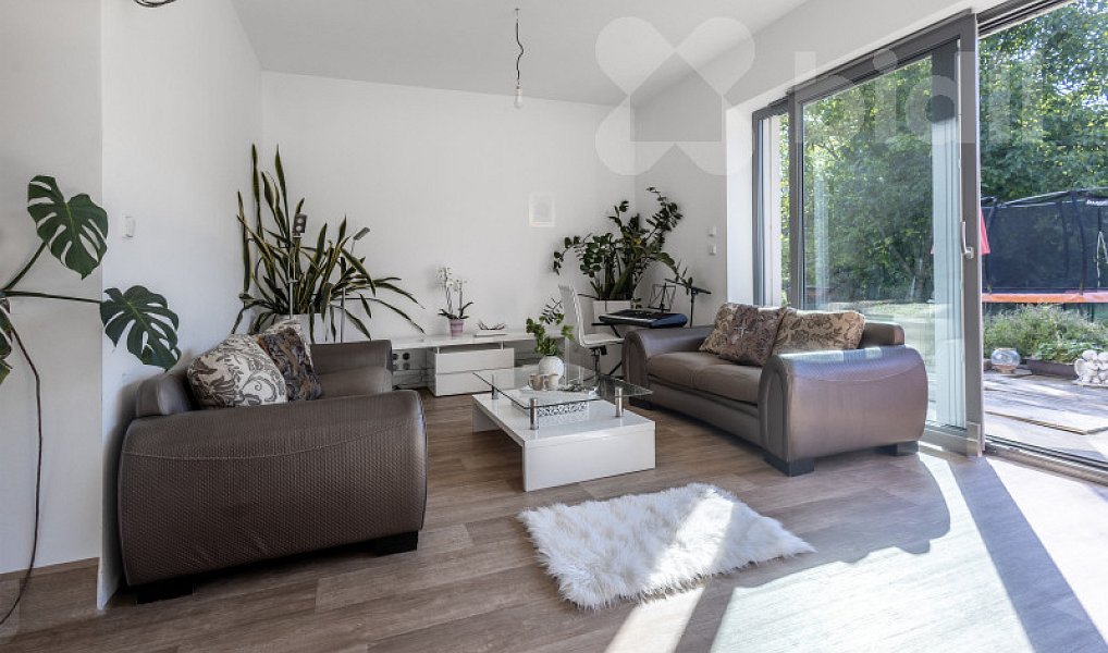 Prodej domu 134 m² s pozemkem 480 m², Veleň – náhled fotky 4