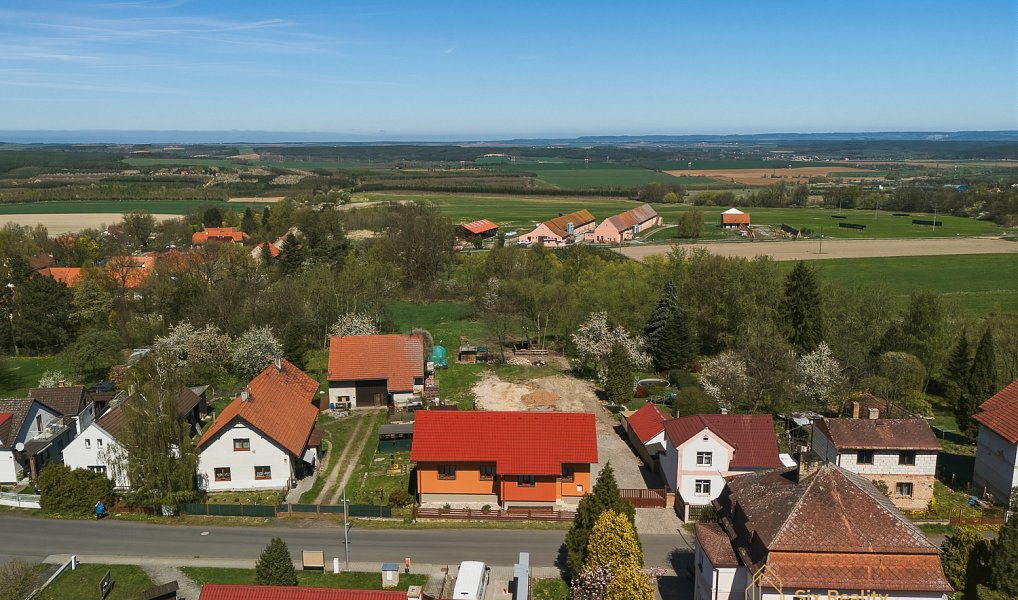 Prodej domu 261 m² s pozemkem 800 m², Zavidov – náhled fotky 42
