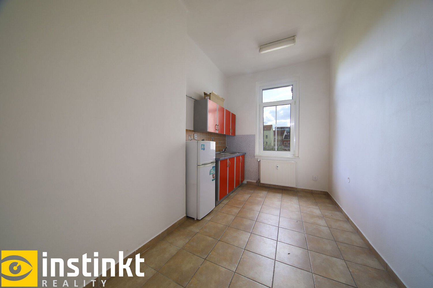 Pronájem kanceláře 100 m² – fotografie 4