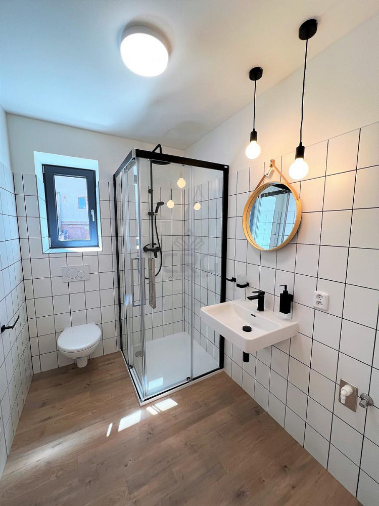 Pronájem bytu 2+kk 42 m² – fotografie 4