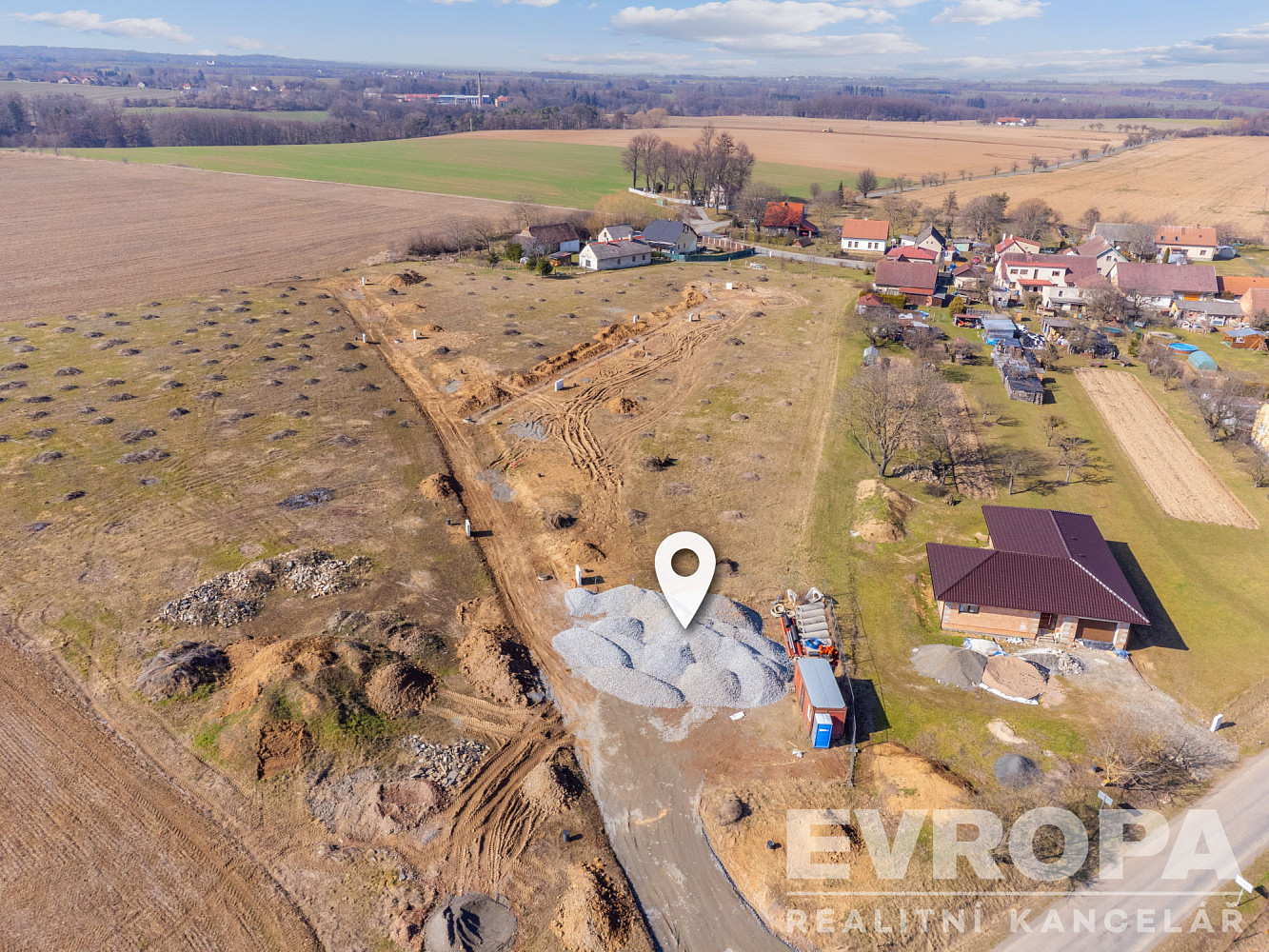 Prodej stavebního pozemku 699 m² - View 4