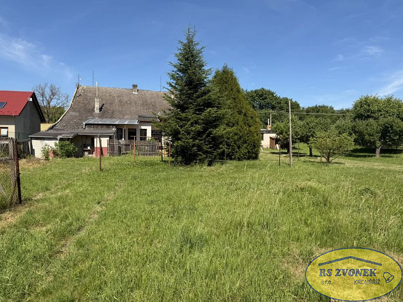 Prodej domu 120 m² s pozemkem 2 380 m² — photo 2