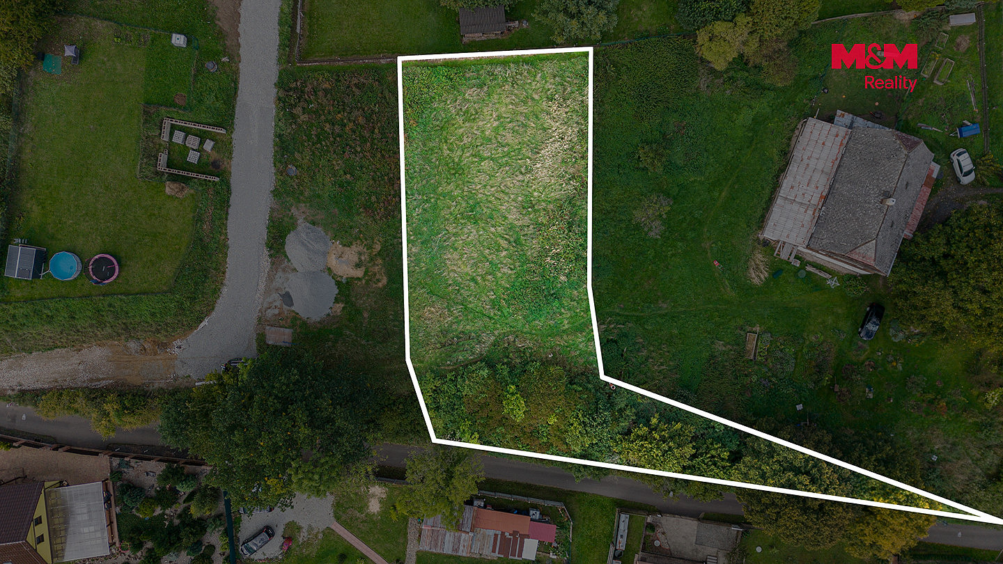 Prodej stavebního pozemku 1 184 m² – fotografie 2
