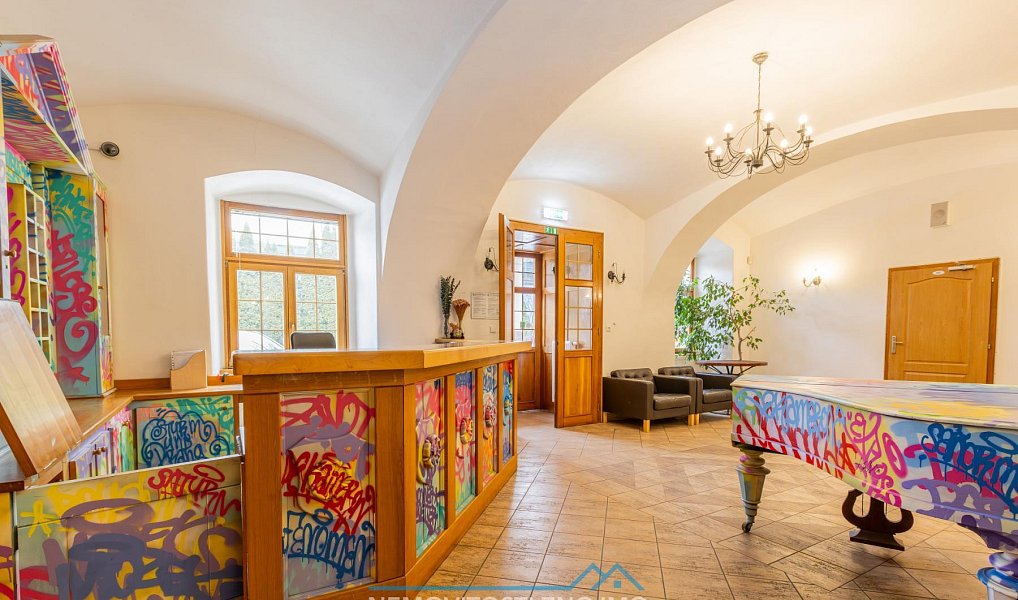 Prodej ubytovacího objektu 911 m², Vranov nad Dyjí – náhled fotky 9