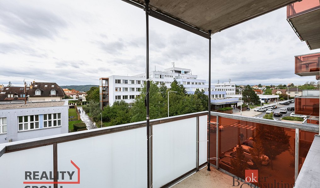 Pronájem bytu 1+kk 37 m², Praha – náhled fotky 11