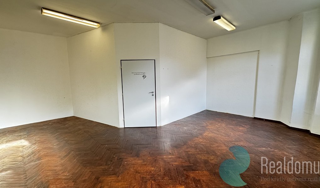 Pronájem kanceláře 200 m², Prachatice – náhled fotky 7