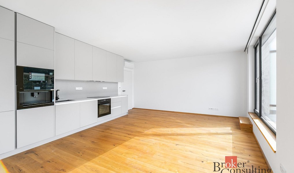 Pronájem bytu 3+kk 73 m², Praha – náhled fotky 2