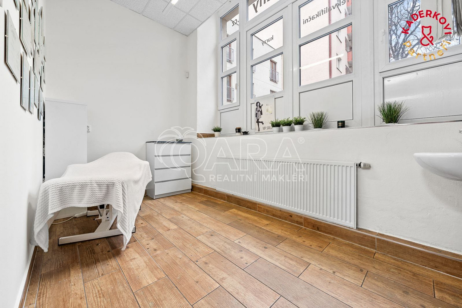 Prodej obchodních prostor 153 m²
