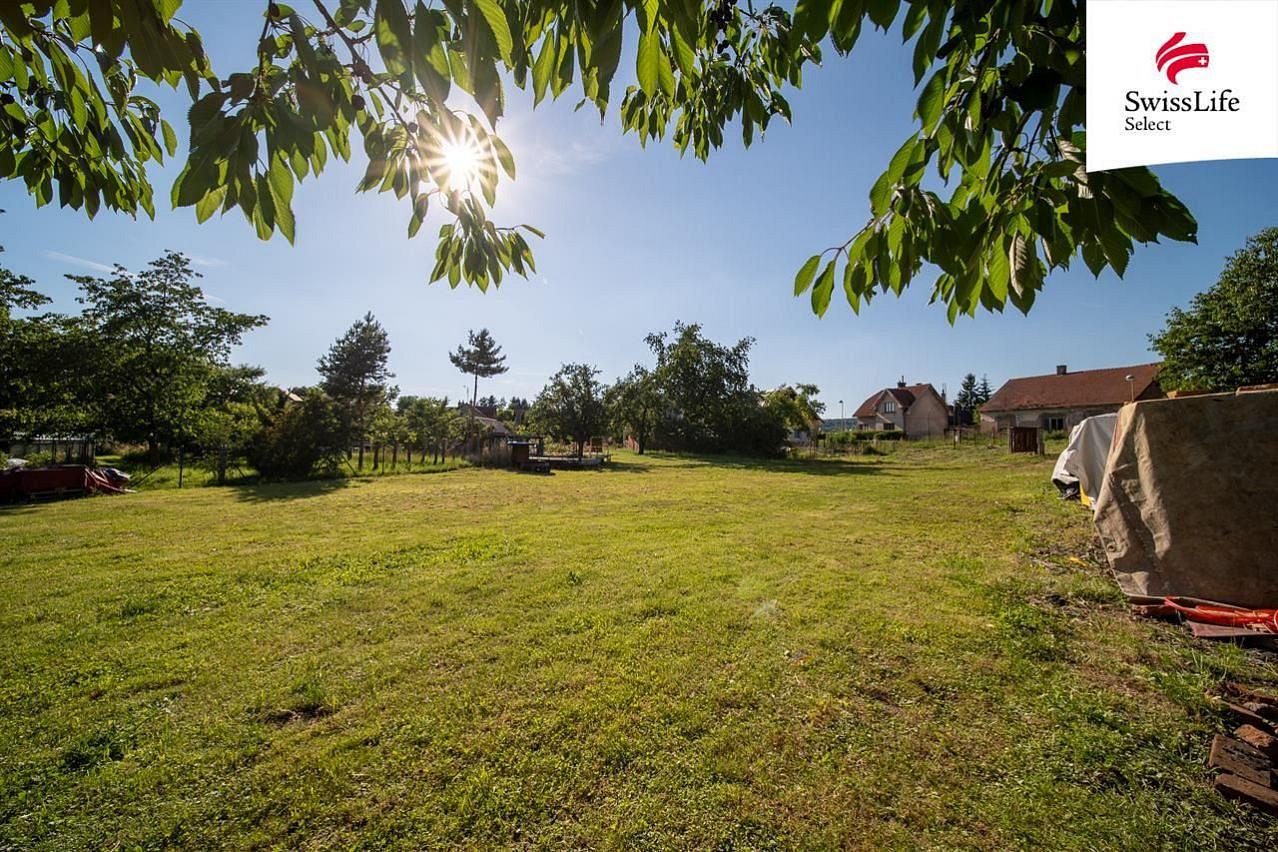 Prodej stavebního pozemku 1 852 m² — photo 4