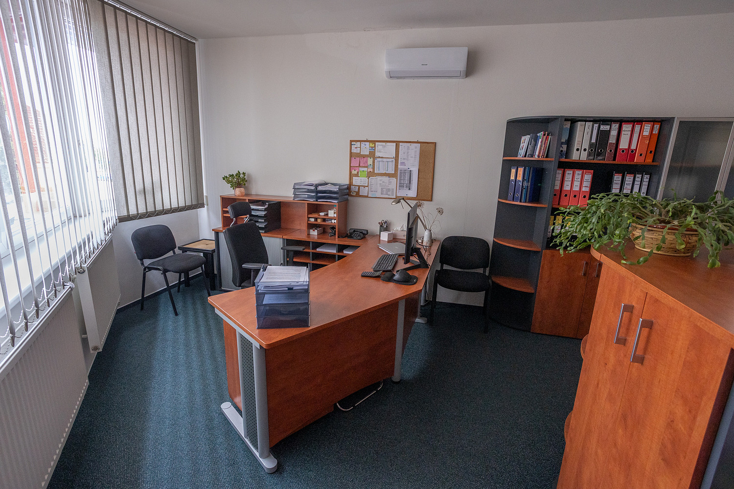 Pronájem kanceláře 170 m² - Więcej