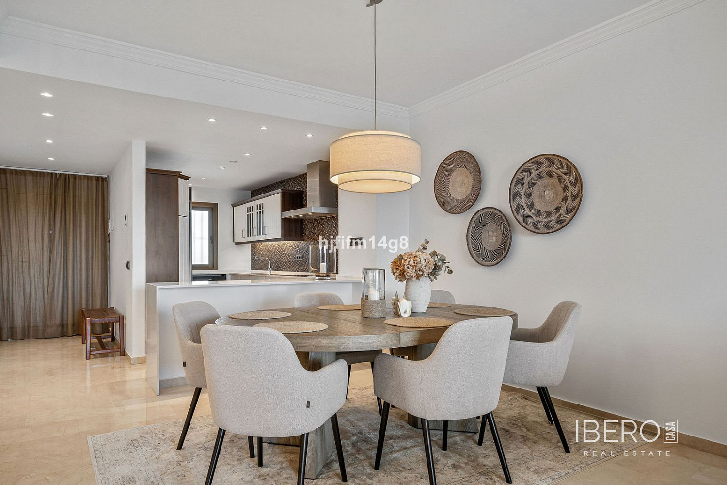 Piso 3+kk – Marbella, Nueva Andalucía - Más