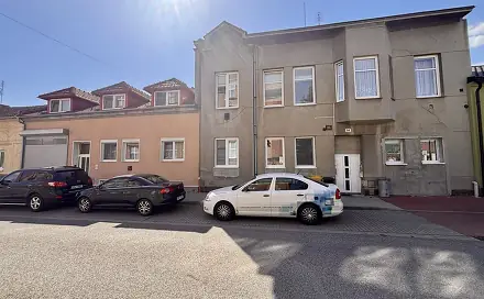 Prodej bytu 2+1 76 m², Husovo nám., Prostějov