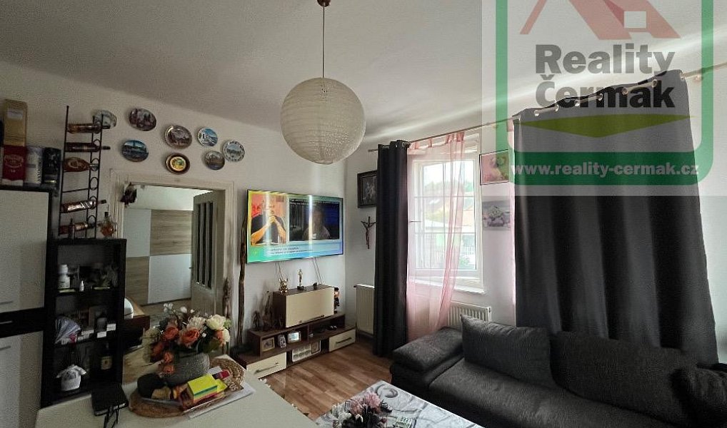 Prodej domu 240 m² s pozemkem 688 m², Staňkov – náhled fotky 9