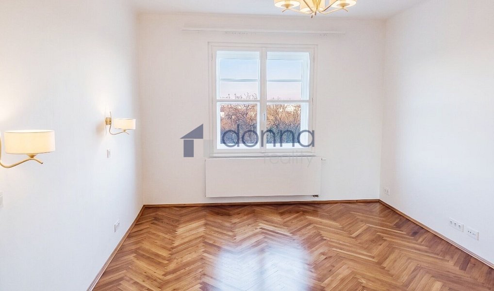 Pronájem bytu 3+kk 77 m², Praha – fotka 1 z 9