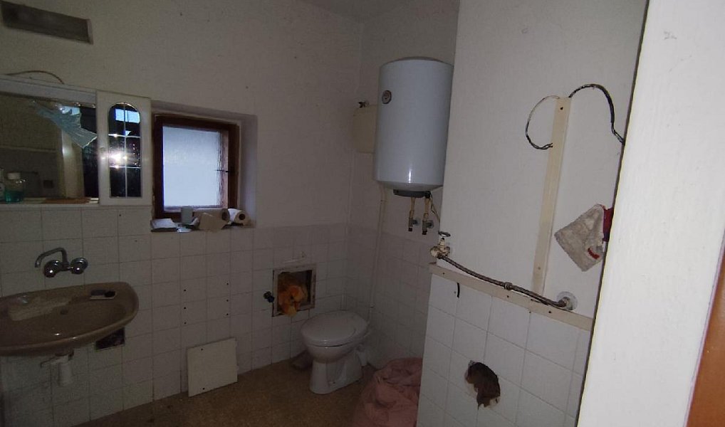 Prodej domu 130 m² s pozemkem 1 026 m², Lično – náhled fotky 12