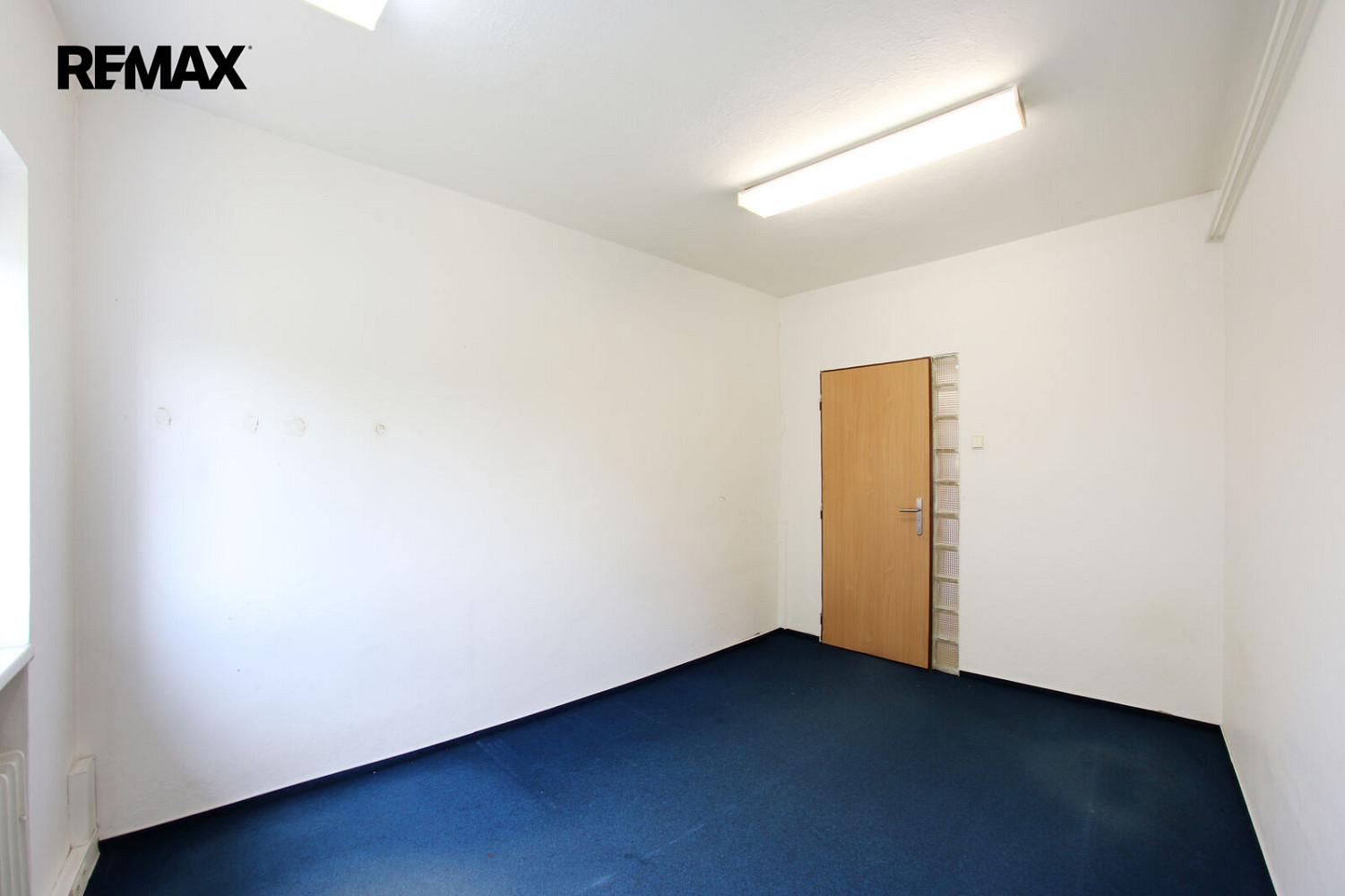 Pronájem kanceláře 27 m² — photo 5