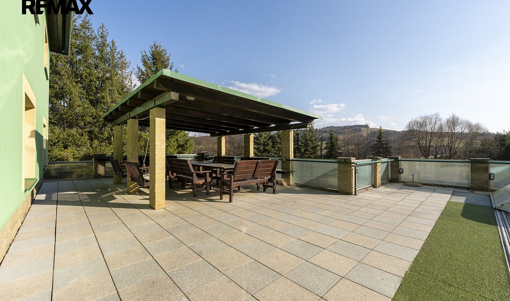 Prodej domu 525 m² s pozemkem 35 000 m², Liptál – náhled fotky 6
