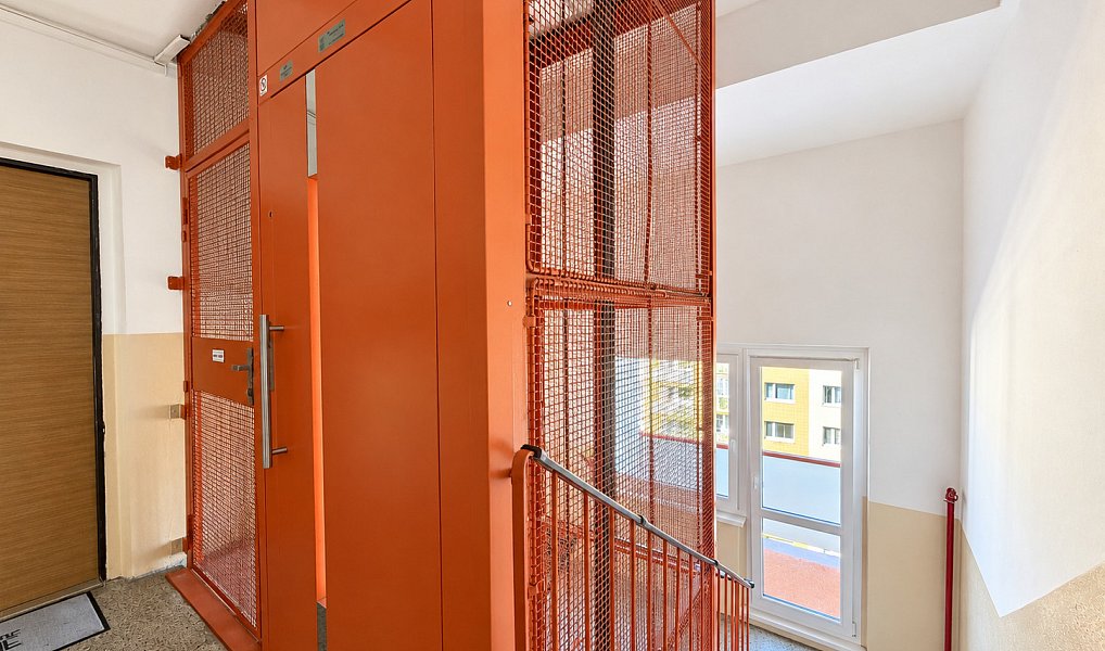Prodej bytu 1+kk 20 m², Kadaň – náhled fotky 12
