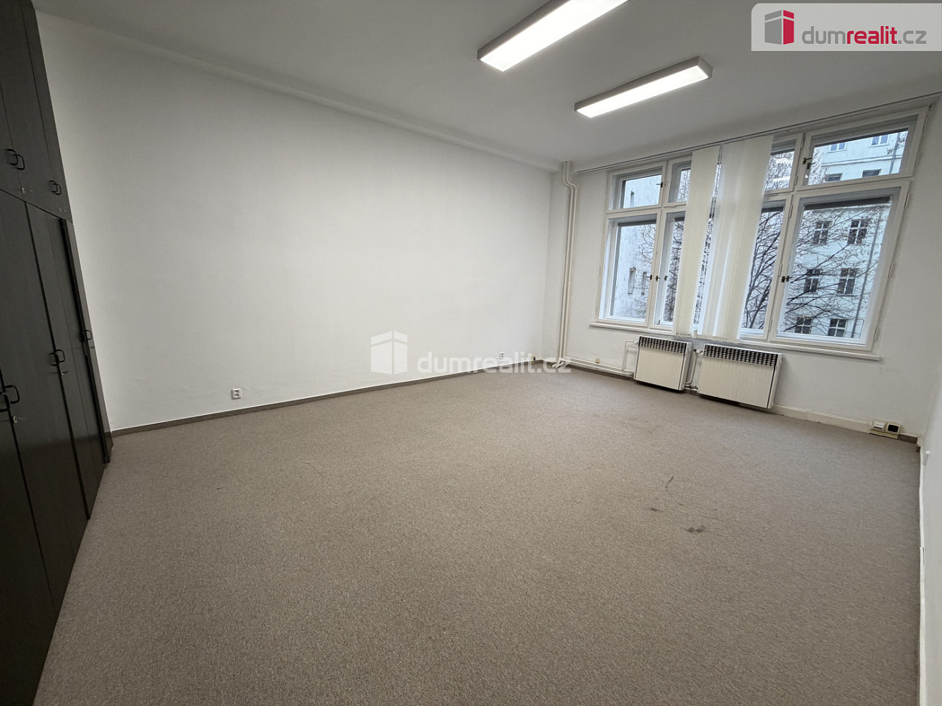 Pronájem kanceláře 143 m² — photo 5