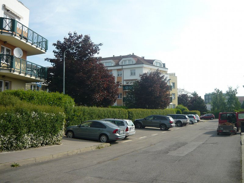 Pronájem bytu 2+kk 87 m² – pohled 5