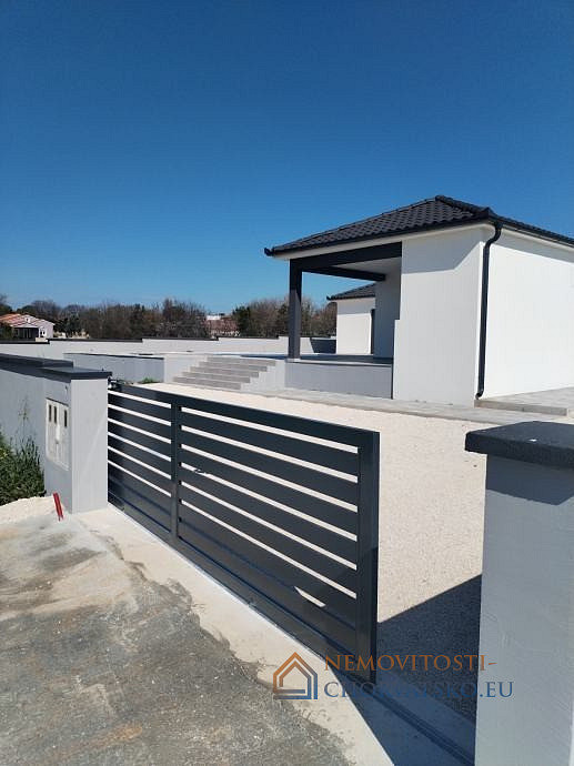 Prodej domu 125 m² s pozemkem 125 m² - Meer