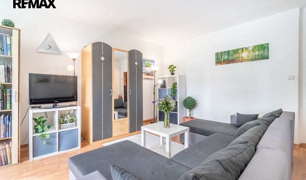 Prodej bytu 3+1 78 m², Praha – náhled fotky 2