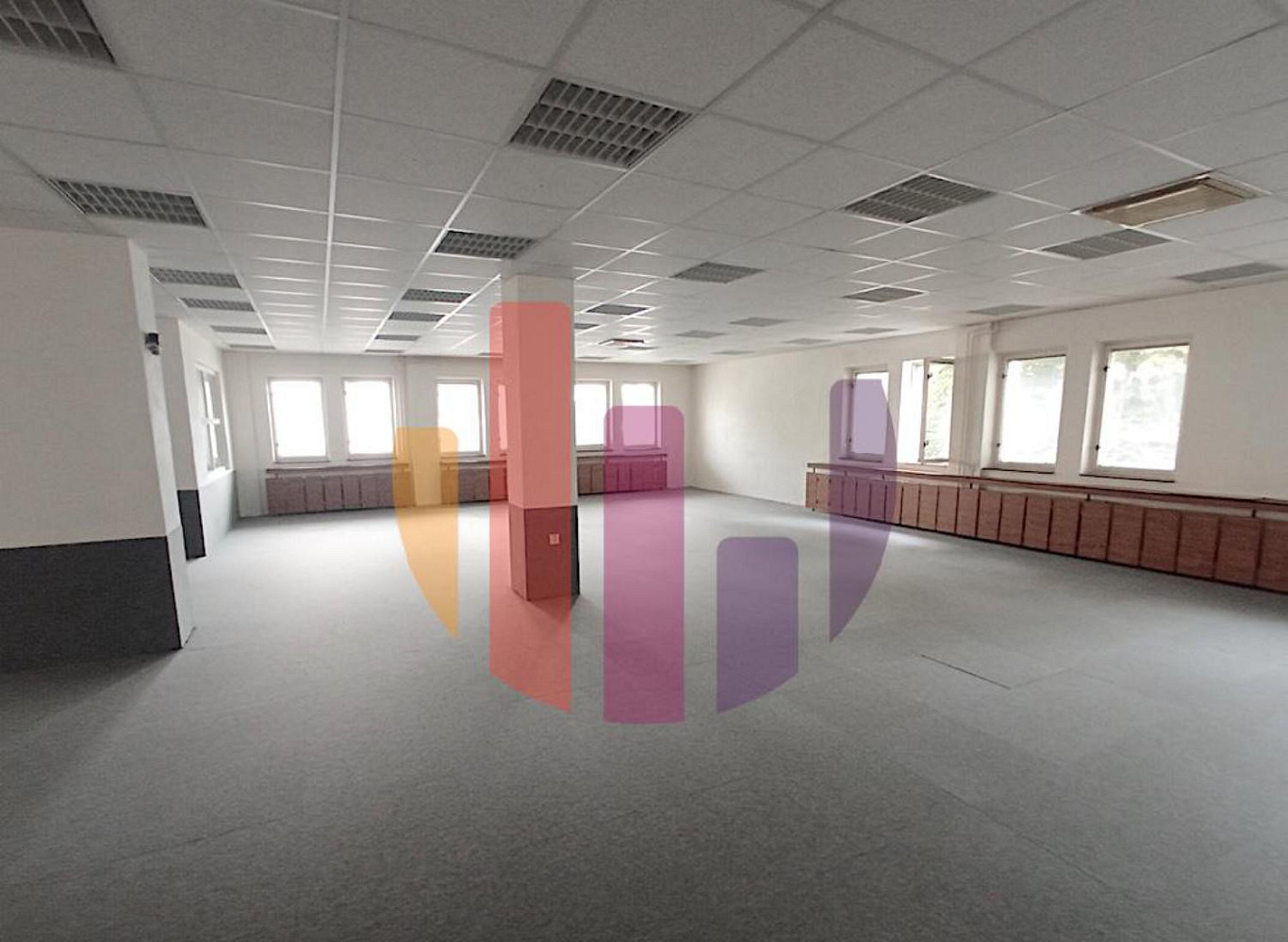 Obchodní prostory, 186,00 m², Dlouhá třída, Dlouhá třída 32 – pohled 3