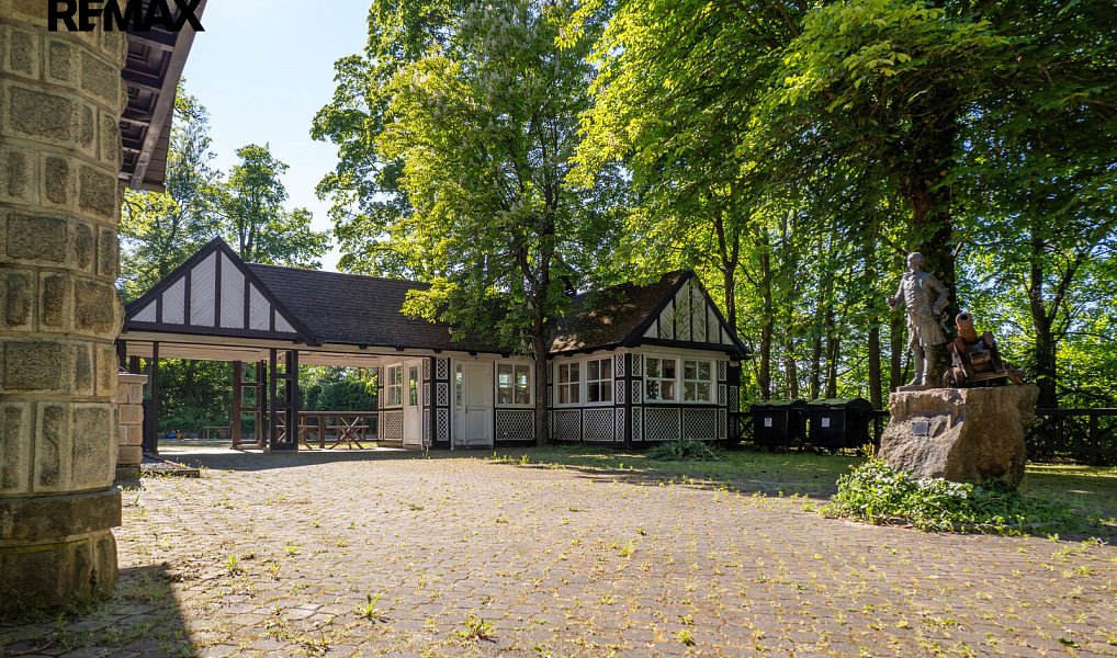 Prodej ubytovacího objektu 1 500 m², Karlovy Vary – náhled fotky 14