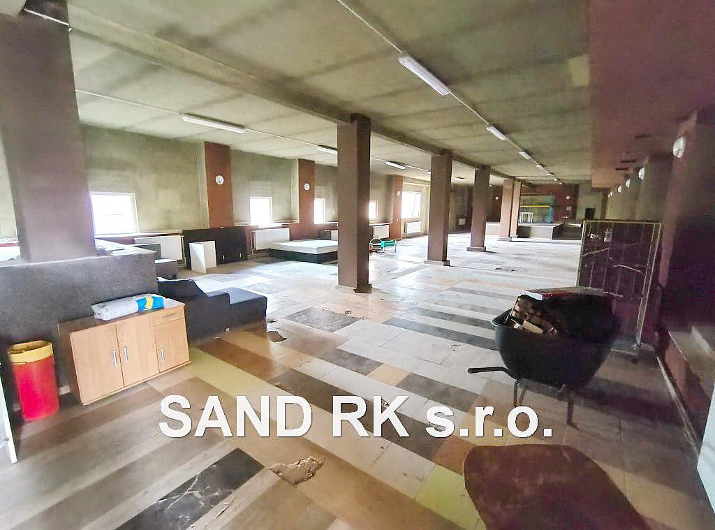 Prodej skladovacích prostor 800 m²
