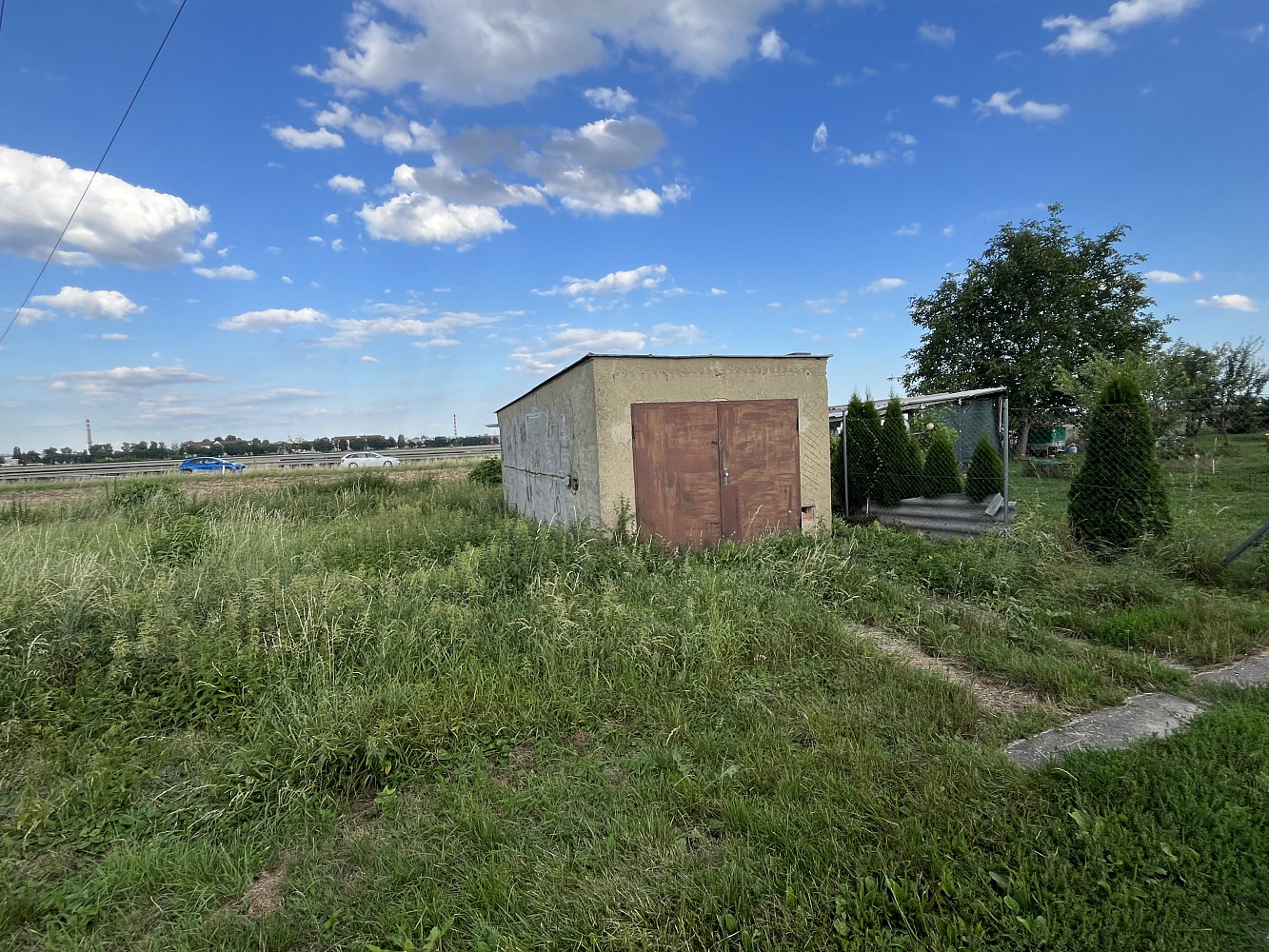 Garáž 24 m2 s travnatou zahradou 875 m2 lidická - prostějov — photo 2