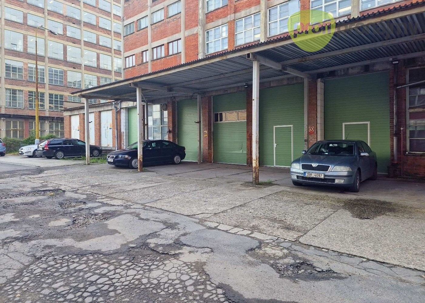 Pronájem obchodních prostor 100 m² – fotografie 5
