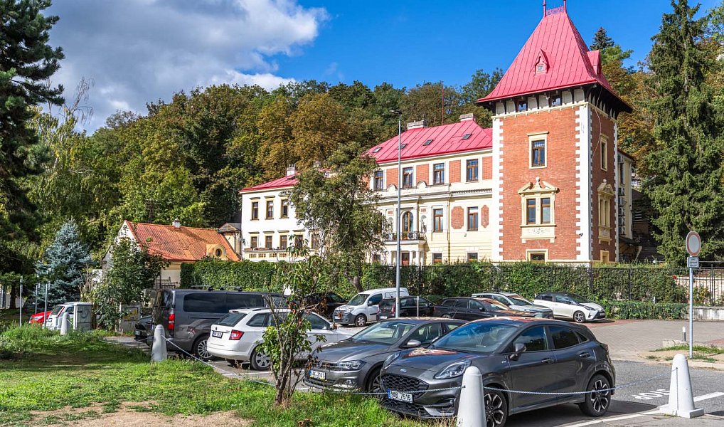 Prodej stavebního pozemku 1 168 m², Praha – náhled fotky 8