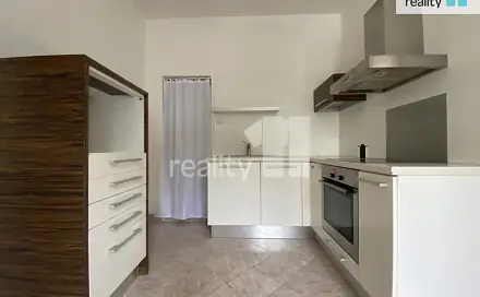 Pronájem bytu 2+1 60 m², Husova, Nový Bor, okres Česká Lípa