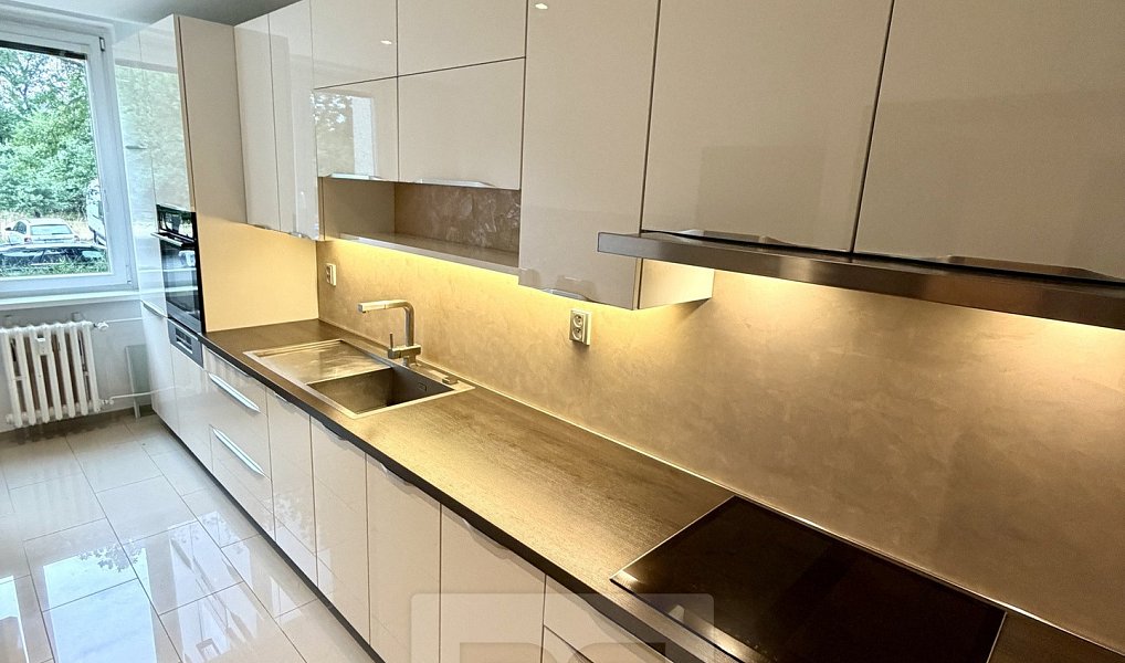Prodej bytu 3+1 78 m², Praha – náhled fotky 7
