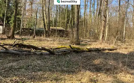 Prodej stavebního pozemku 3 660 m², Hradištko, okres Nymburk