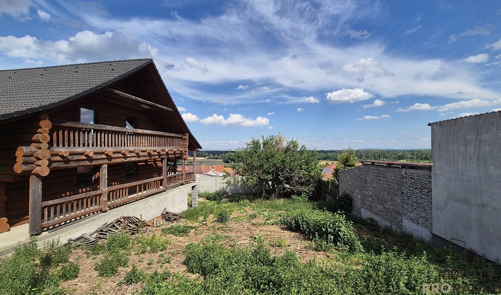 Prodej domu 287 m² s pozemkem 878 m², Týnec – náhled fotky 7