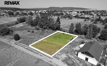 Prodej stavebního pozemku 1 268 m², Vroutek, okres Louny