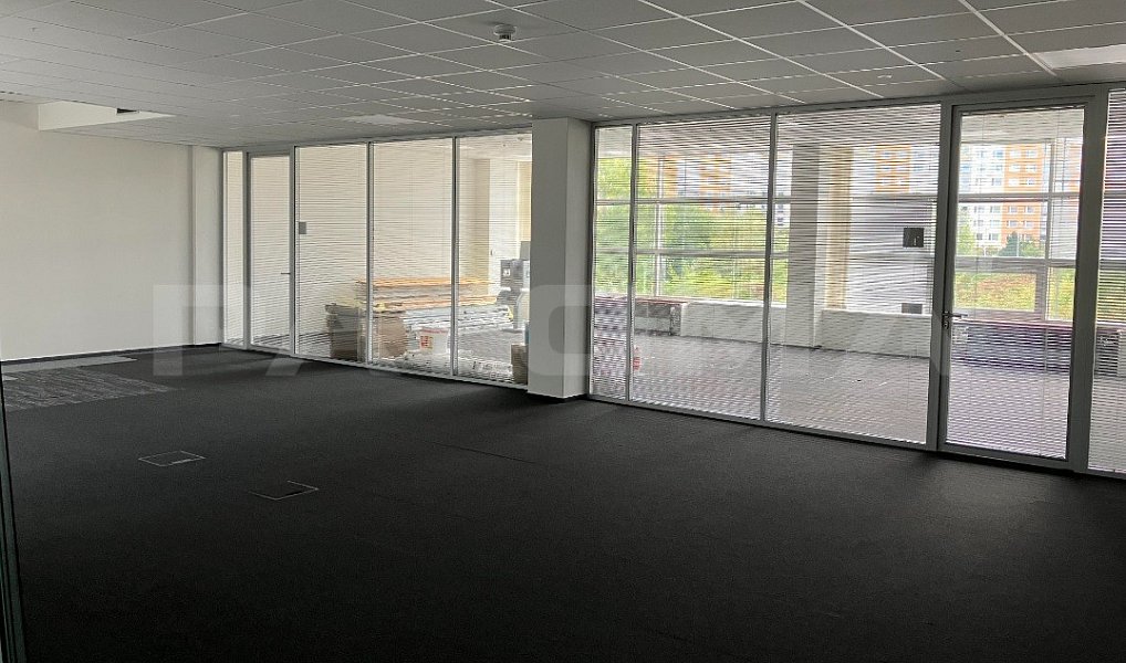 Pronájem kanceláře 235 m², Praha – náhled fotky 5