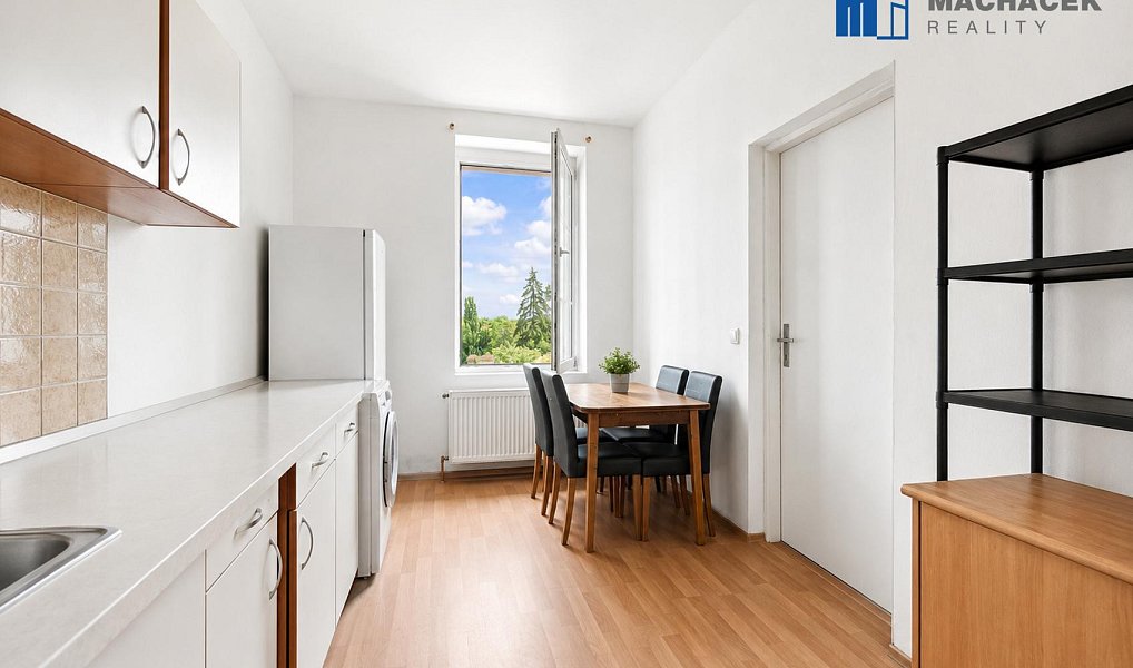 Prodej domu 350 m² s pozemkem 207 m², Dubí – náhled fotky 17