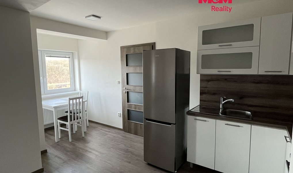 Pronájem bytu 1+kk, 36 m², Mladá Boleslav, Hrdlořezy