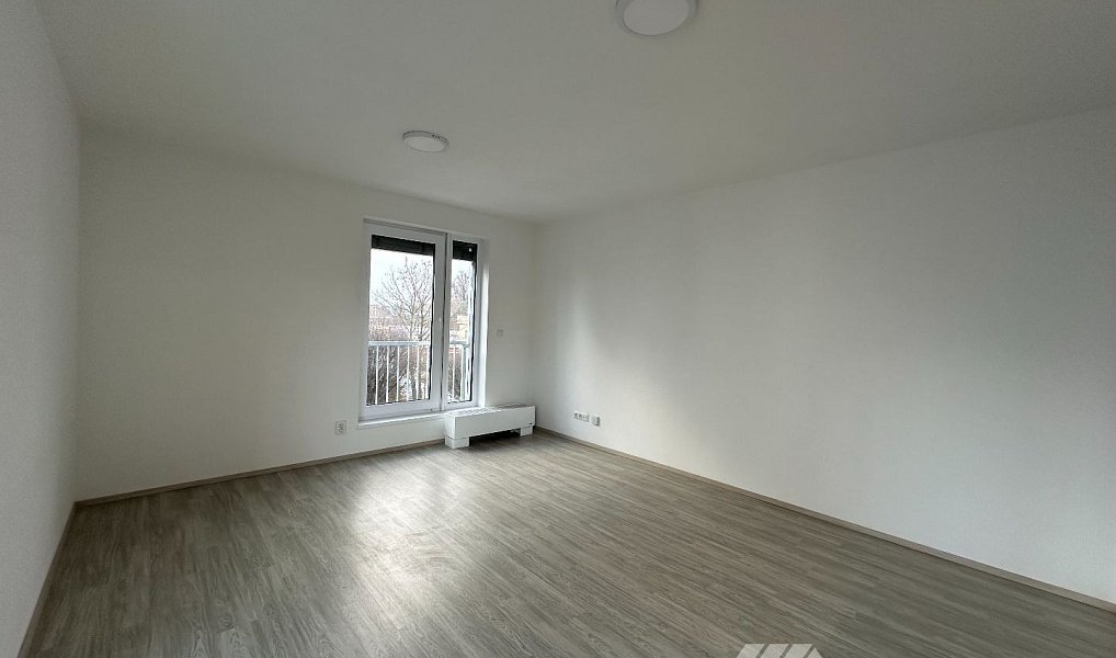 Pronájem bytu 1+kk 26 m², Otrokovice – náhled fotky 7
