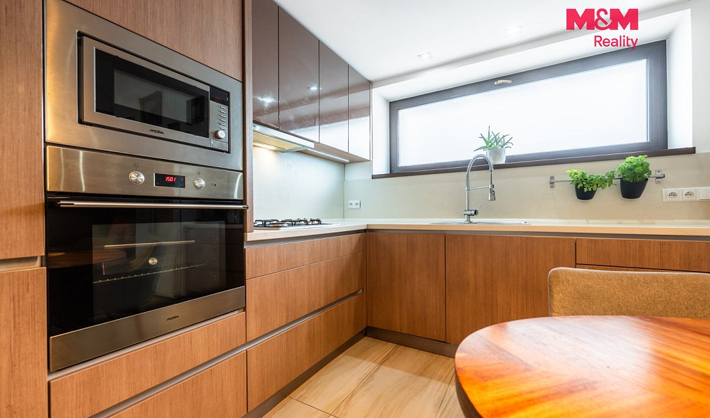Prodej domu 170 m² s pozemkem 534 m², Pozlovice – náhled fotky 9