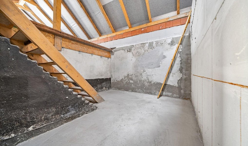 Prodej domu 162 m² s pozemkem 605 m², Hevlín – náhled fotky 27