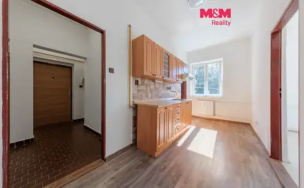Prodej bytu 1+1 40 m², sídliště 9. května, Nejdek, okres Karlovy Vary