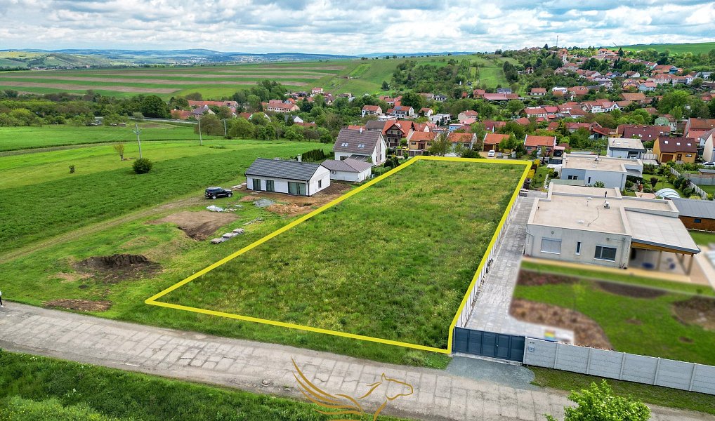Prodej stavebního pozemku 3 347 m², Heršpice – náhled fotky 2