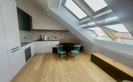 Pronájem bytu 1+kk 30 m², Konšelská, Praha 8 - Libeň