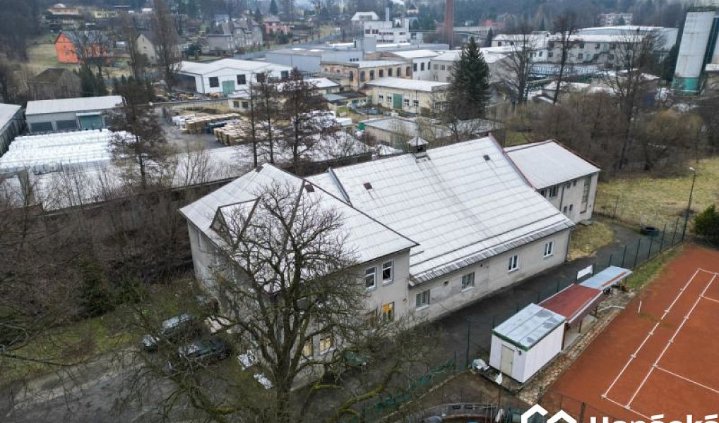 Prodej ubytovacího objektu 1 100 m², Moravský Beroun – náhled fotky 5